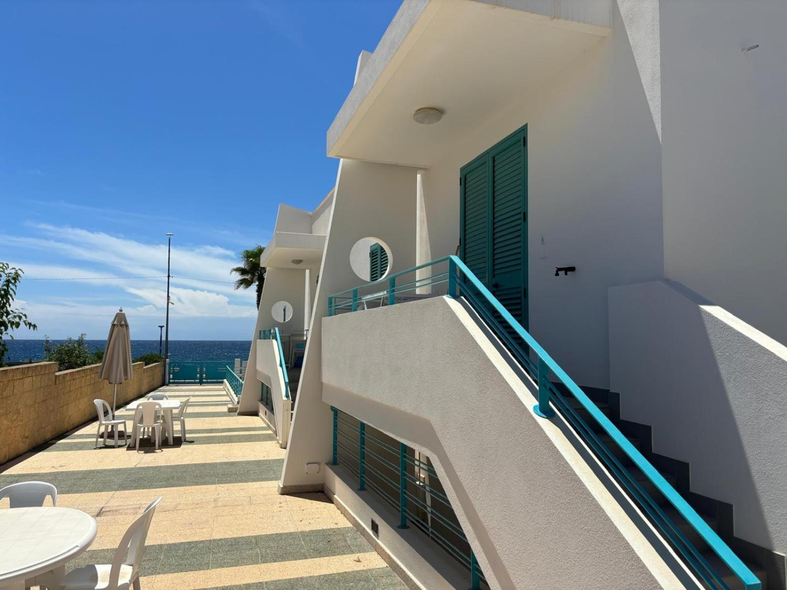 Terrazze Del Mare Aparthotel Racale Ngoại thất bức ảnh
