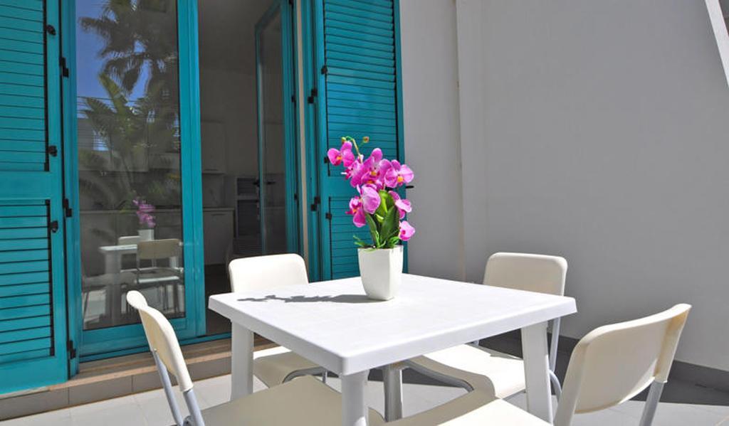 Terrazze Del Mare Aparthotel Racale Ngoại thất bức ảnh