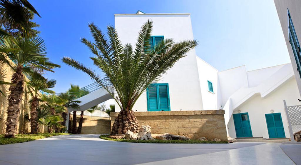 Terrazze Del Mare Aparthotel Racale Ngoại thất bức ảnh